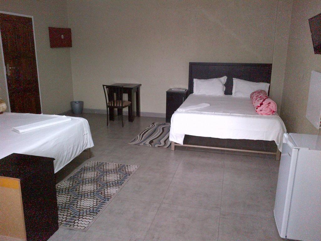 Chisam Guest Lodge Pty Ltd Johannesburg Szoba fotó